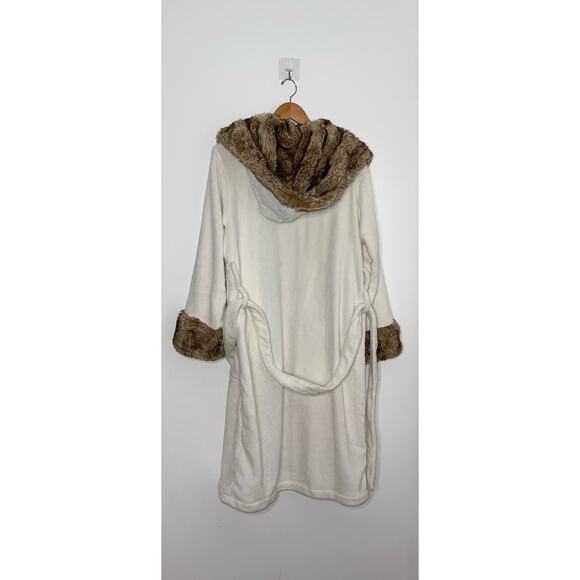 Faux Fur Ombre Robe Caramel Trim Size: M - Picture 5 of 6